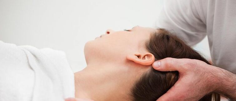 Paziente con osteocondrosi cervicale